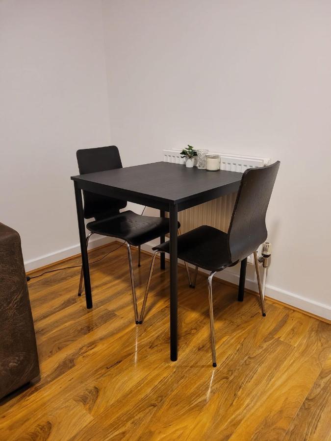 Stunning 1 Bedroom Apartment In Лондон Экстерьер фото