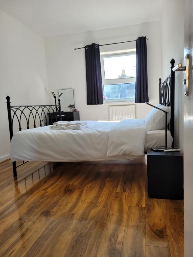 Stunning 1 Bedroom Apartment In Лондон Экстерьер фото